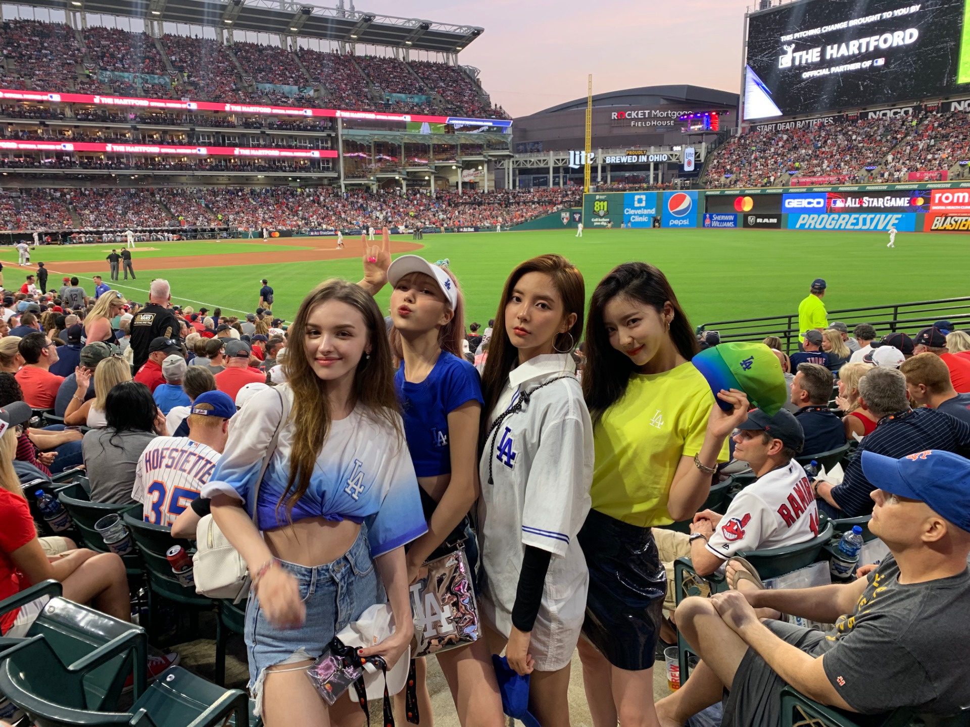 엘리나TOP31TSLD93107U스테파니TOP31TSLD93107U신수현TOP31TSLA93107UCAP32CP7793107U홍지윤TOP31TSS393107YCAP32CPKZ911